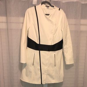 Venus white with leather detail trench. Size 16.